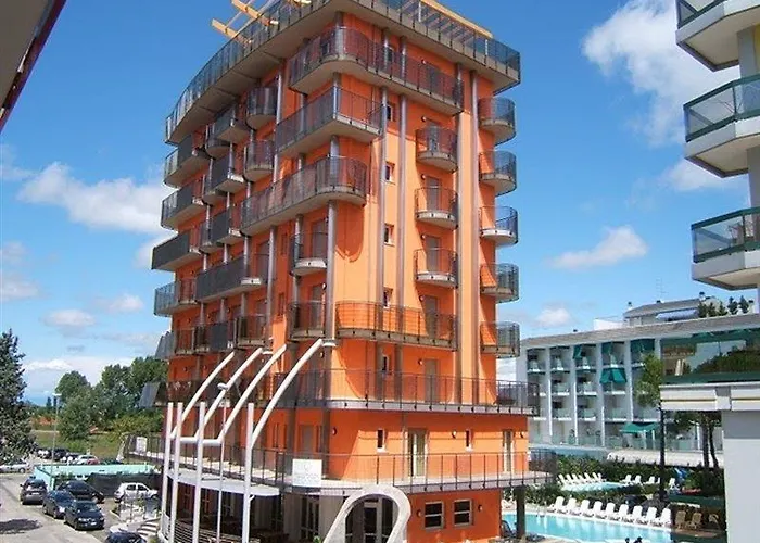 Ξενοδοχείο Sheila 4*