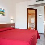 Sheila 4*