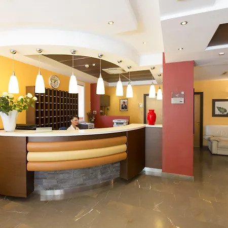Hotell Sheila 4*
